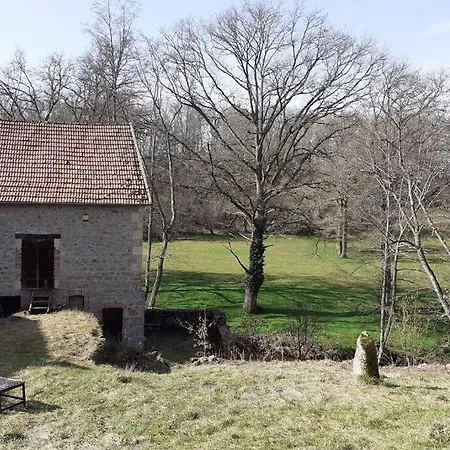 Magnifique Moulin Au Bord D'une Riviere, Calme Absolu, Piano Holiday home