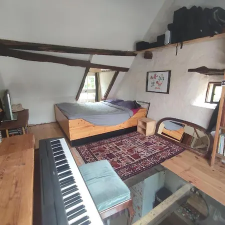 Magnifique Moulin Au Bord D'une Riviere, Calme Absolu, Piano Holiday home *