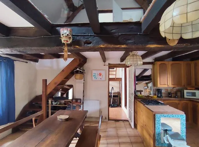 Magnifique Moulin Au Bord D'une Riviere, Calme Absolu, Piano *