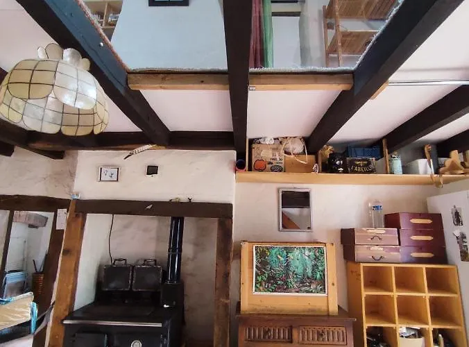 Holiday home Magnifique Moulin Au Bord D'une Riviere, Calme Absolu, Piano *